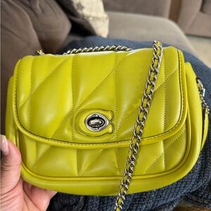 Coach Pillow Madison Shoulder bag 18-Keylime color